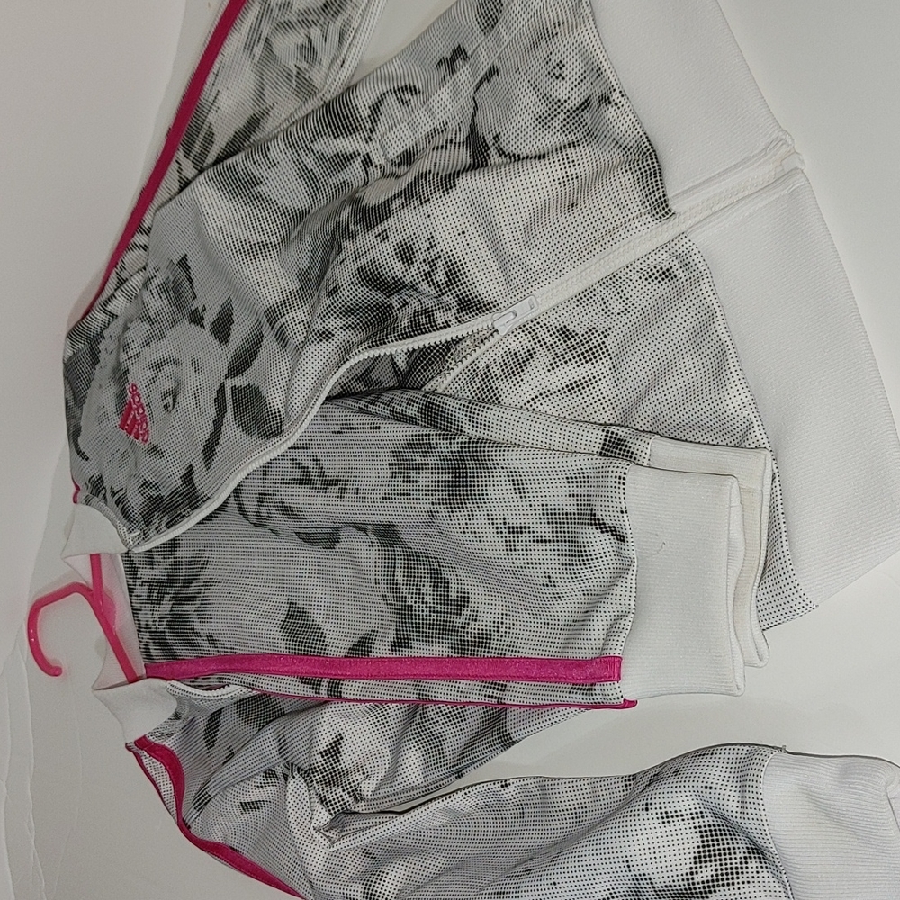 Toodler Adidas tracksuit size 6x